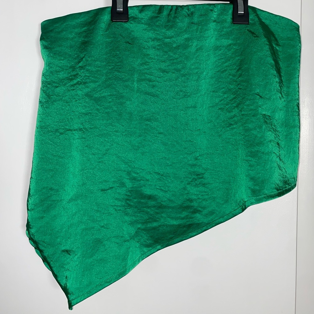 Superdown strapless satin top